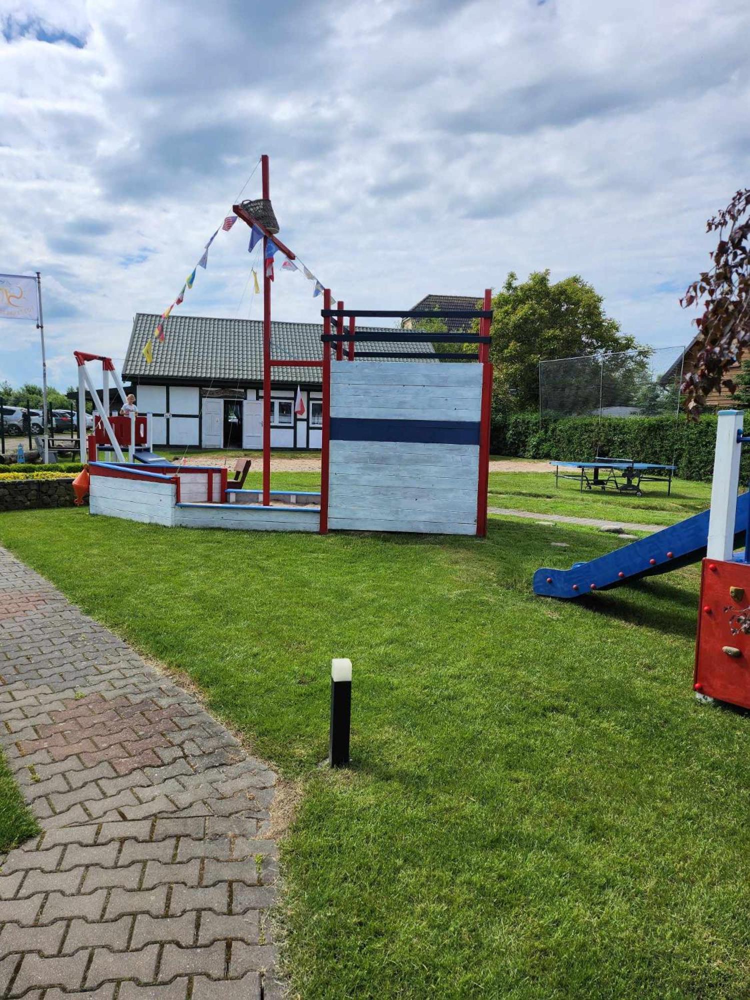 Hotel Ośrodek domków Sztorm Chłopy Zewnętrze zdjęcie